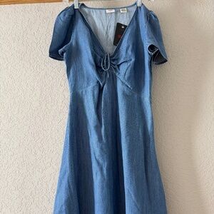 Levi’s Light Denim Dress XS